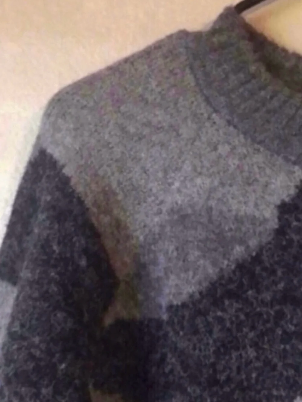 New Cyrus Sweater Black & Gray Camouflage Pattern Crew Neck Casual Women’s Small